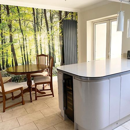 Spacious Five-Bedroom House Close To York Centre - Orchid House Экстерьер фото
